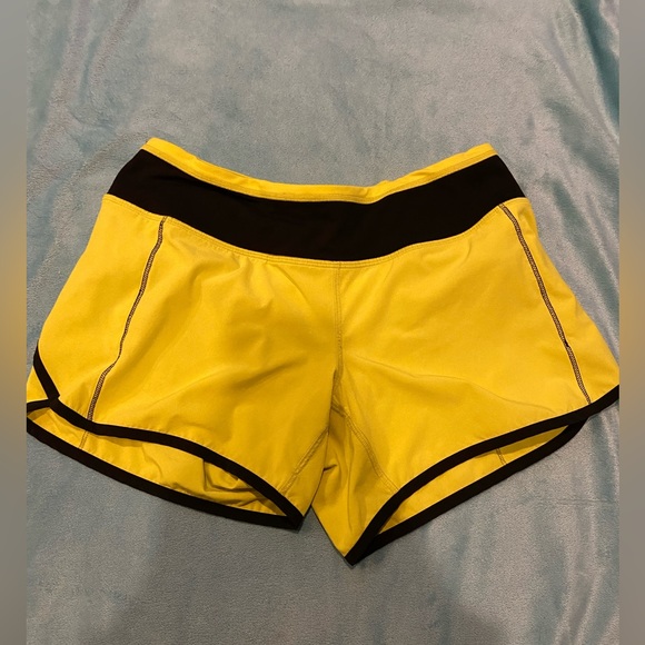 🩵Lululemon speed up shorts - Picture 2 of 4